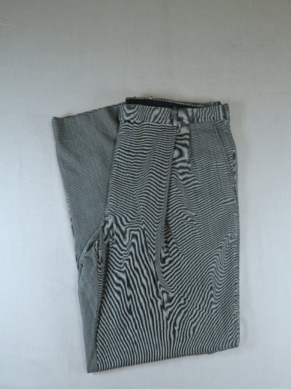 Biella Italia Men’s Size 42 Gray Striped Pleated Dress Pants Tailored Trousers